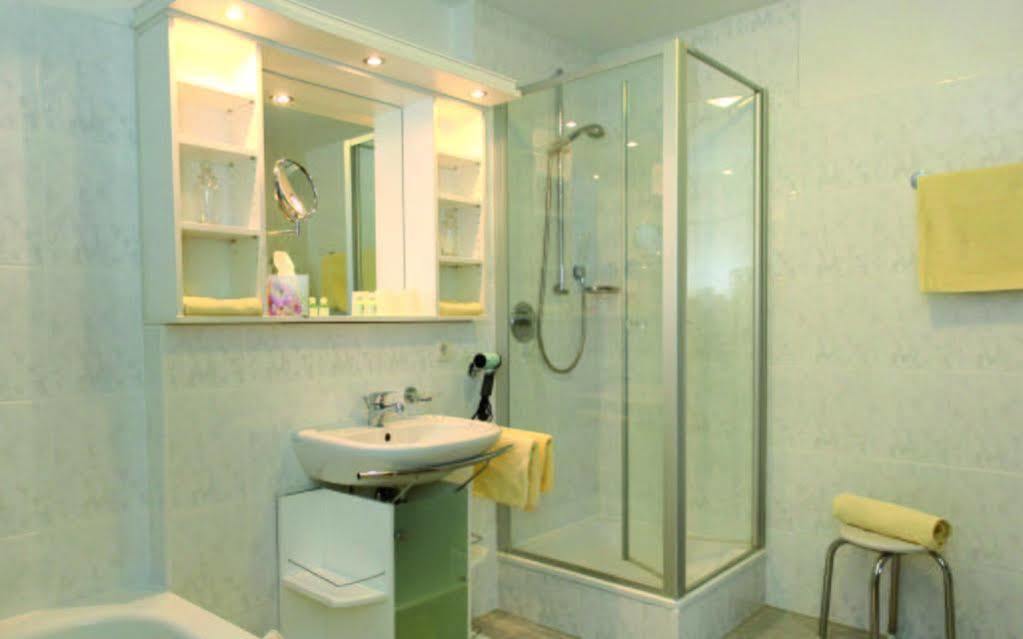 Appartment Hotel Victoria Bad Füssing Buitenkant foto
